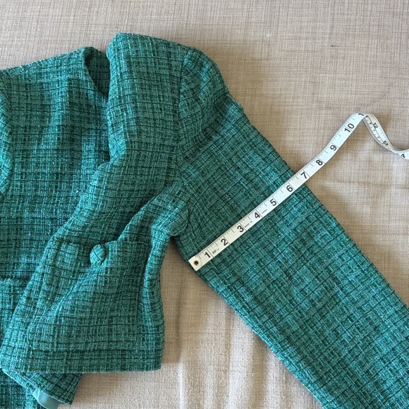 Tweed Cropped Jacket - Picture 10 of 10